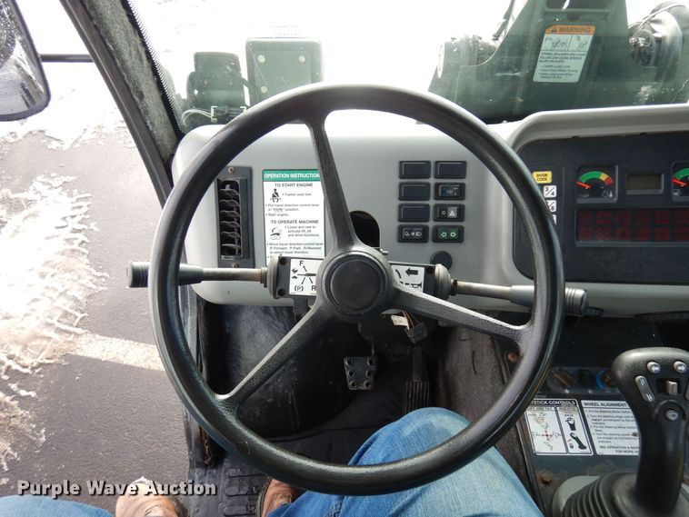 image for item AF9301 2013 Bobcat Toolcat 5600  utility vehicle