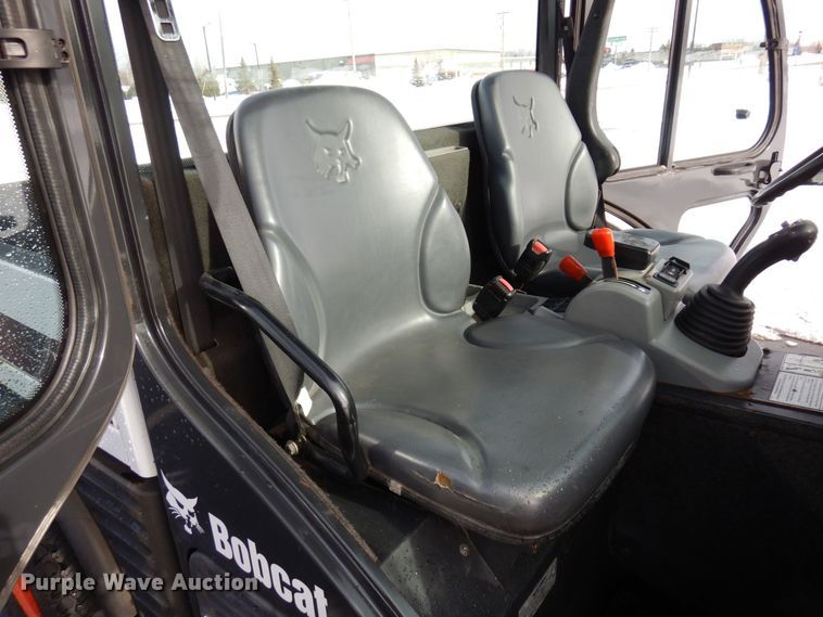 image for item AF9301 2013 Bobcat Toolcat 5600  utility vehicle