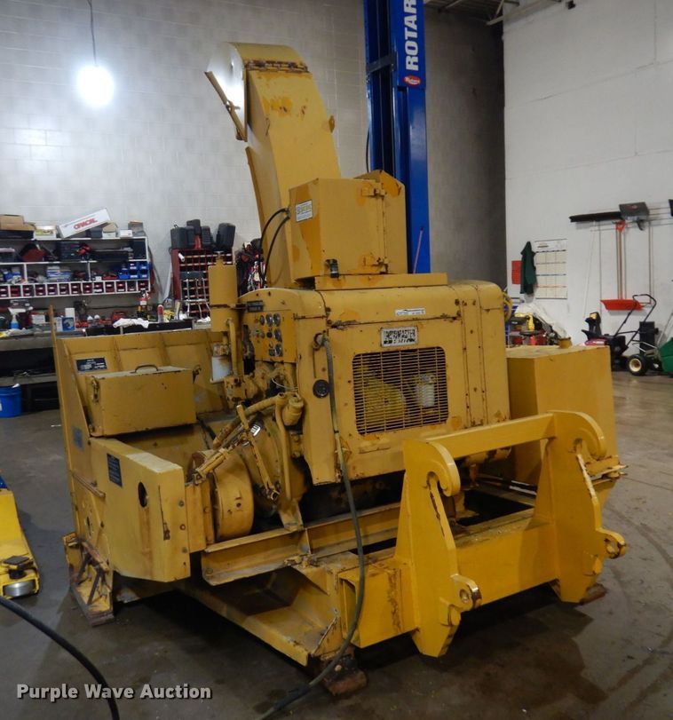 image for item AF9302 1993 SMI 2200  snow blower