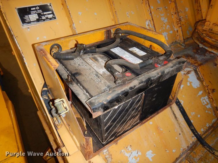 image for item AF9302 1993 SMI 2200  snow blower