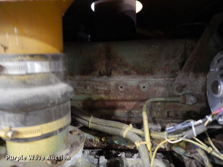 image for item AF9302 1993 SMI 2200  snow blower