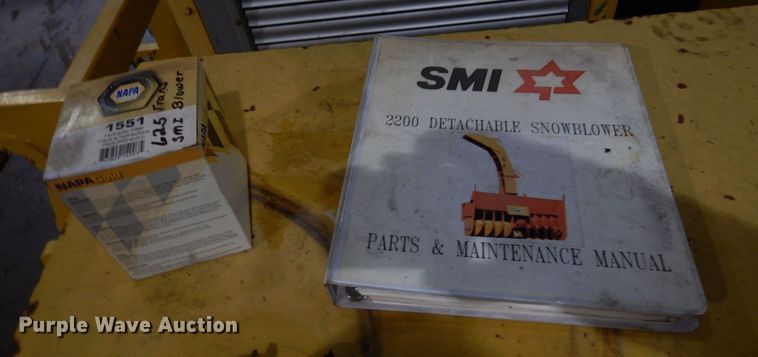 image for item AF9302 1993 SMI 2200  snow blower