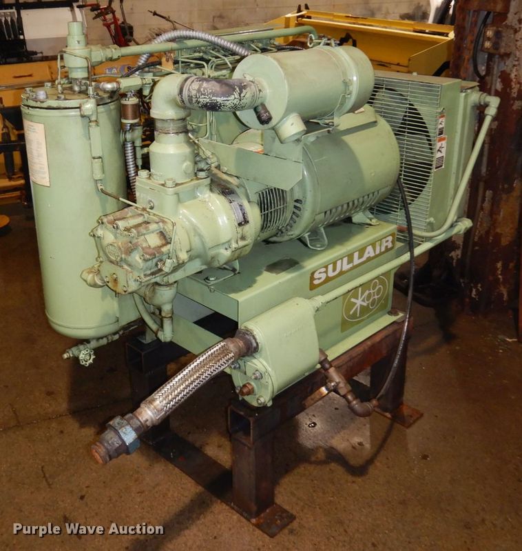 image for item AF9308 Sullair 10-30  air compressor