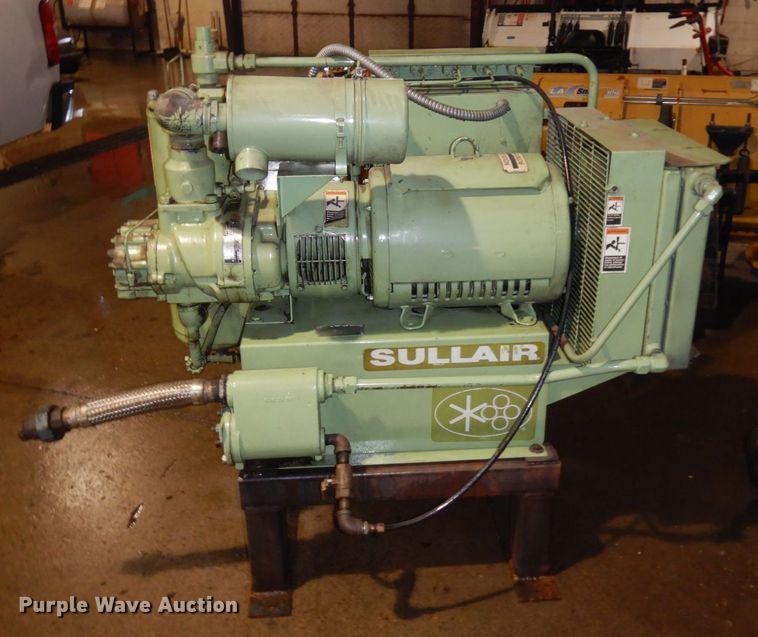 image for item AF9308 Sullair 10-30  air compressor