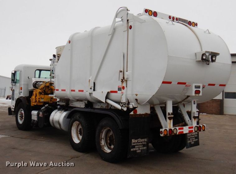 image for item AF9344 2010 Peterbilt PB320  refuse truck