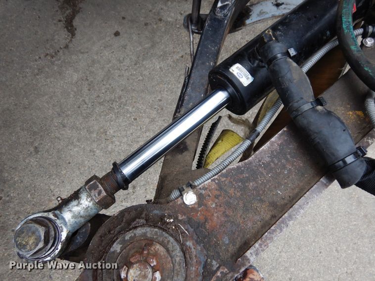 image for item AF9344 2010 Peterbilt PB320  refuse truck