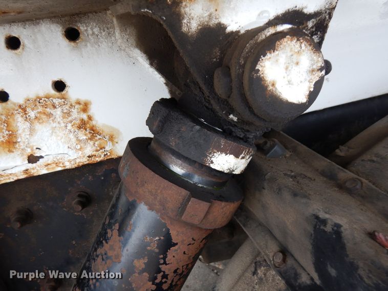 image for item AF9344 2010 Peterbilt PB320  refuse truck