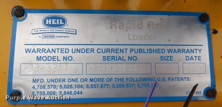 image for item AF9344 2010 Peterbilt PB320  refuse truck