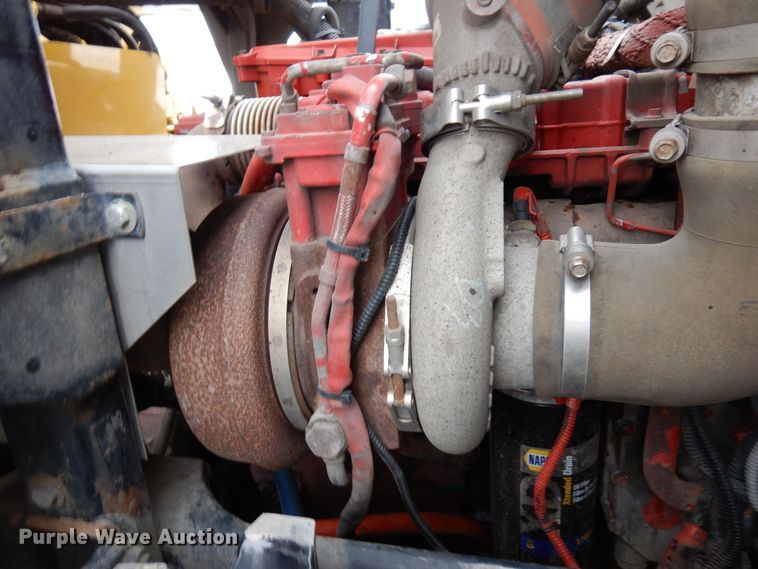 image for item AF9344 2010 Peterbilt PB320  refuse truck