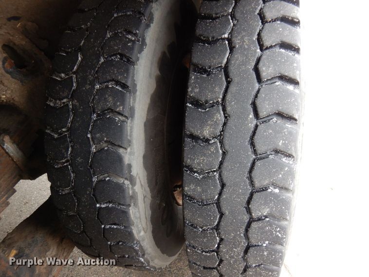 image for item AF9344 2010 Peterbilt PB320  refuse truck