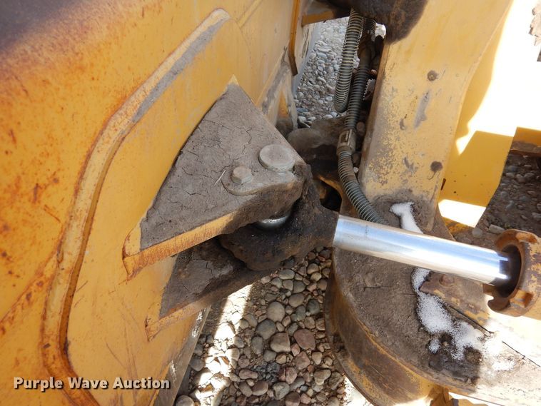 image for item DF8315 2006 Caterpillar D5GXL  dozer