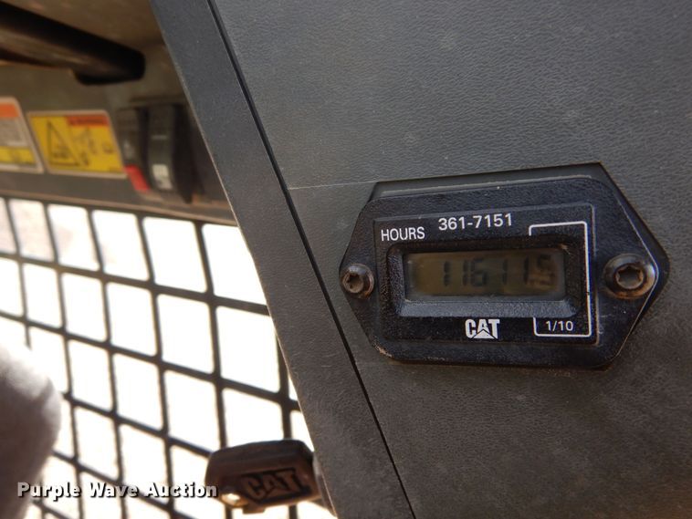 image for item DF8316 2011 Caterpillar 236B3  skid steer loader