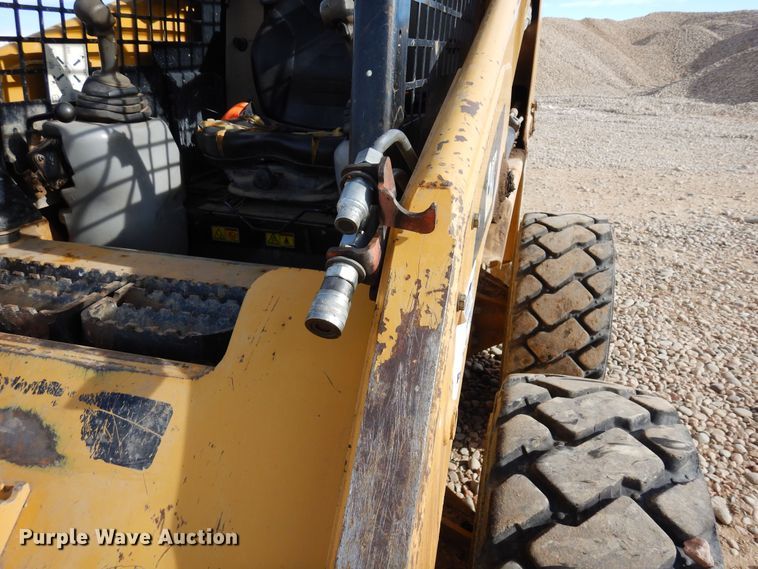 image for item DF8316 2011 Caterpillar 236B3  skid steer loader