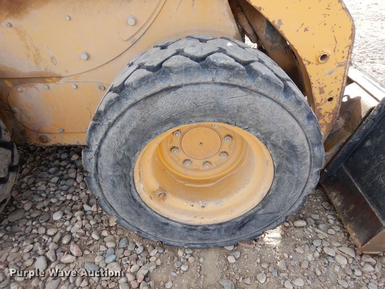 image for item DF8316 2011 Caterpillar 236B3  skid steer loader