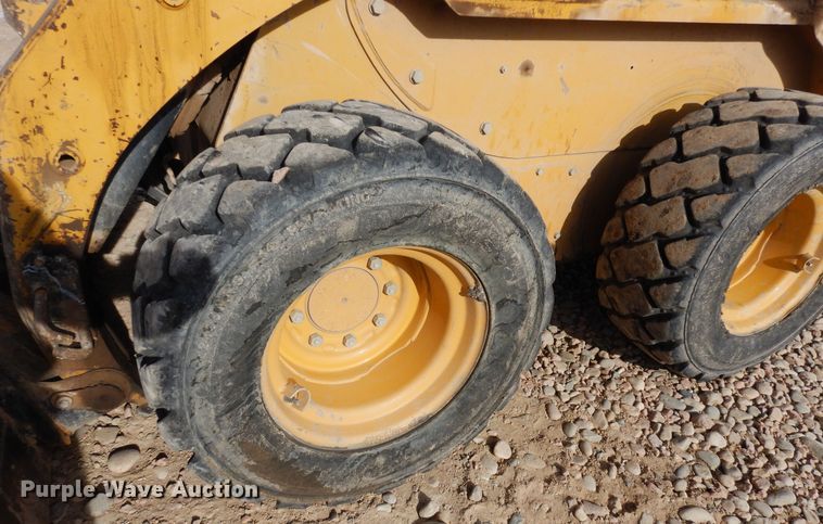 image for item DF8316 2011 Caterpillar 236B3  skid steer loader