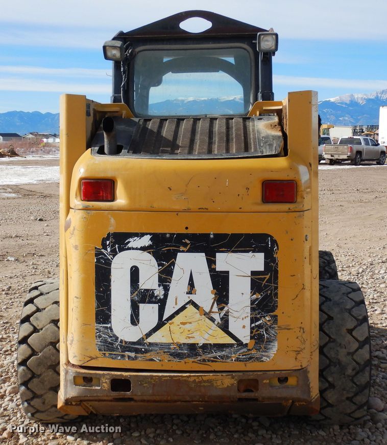 image for item DF8317 2012 Caterpillar 236B3  skid steer loader
