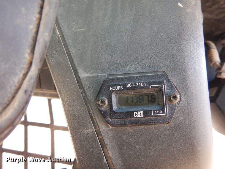 image for item DF8317 2012 Caterpillar 236B3  skid steer loader