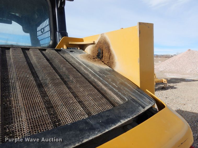 image for item DF8317 2012 Caterpillar 236B3  skid steer loader