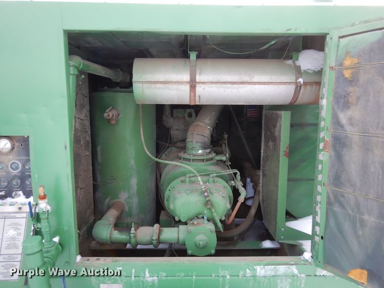 image for item DF8328 Sullair 7500DTQ-CAT  air compressor