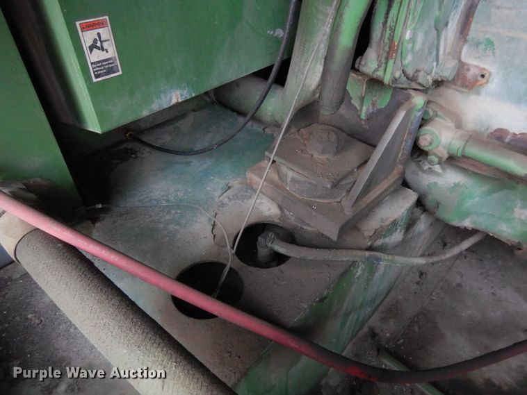 image for item DF8328 Sullair 7500DTQ-CAT  air compressor