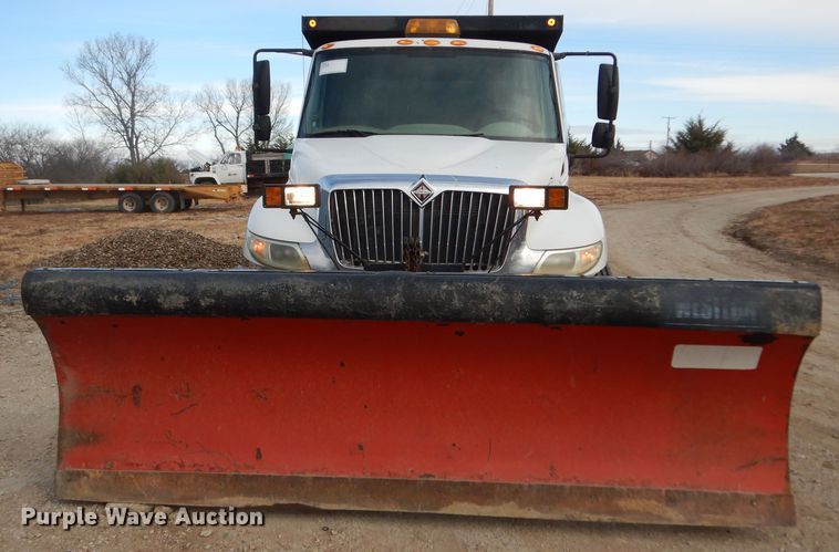 image for item DI6897 2006 International 4300  dump truck