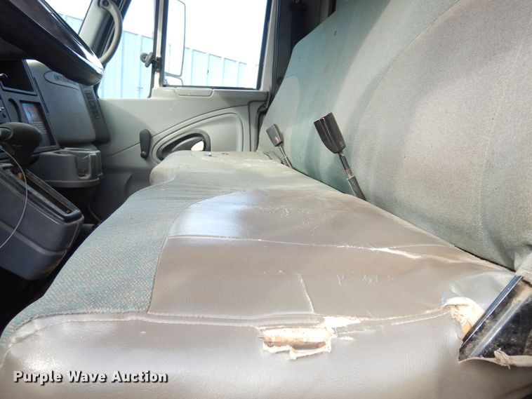 image for item DI6897 2006 International 4300  dump truck