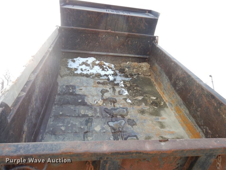 image for item DI6897 2006 International 4300  dump truck