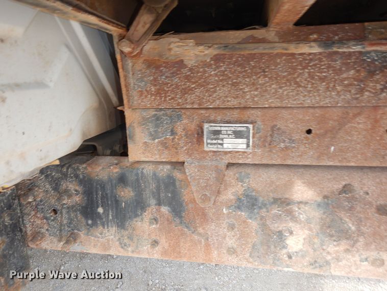 image for item DI6897 2006 International 4300  dump truck