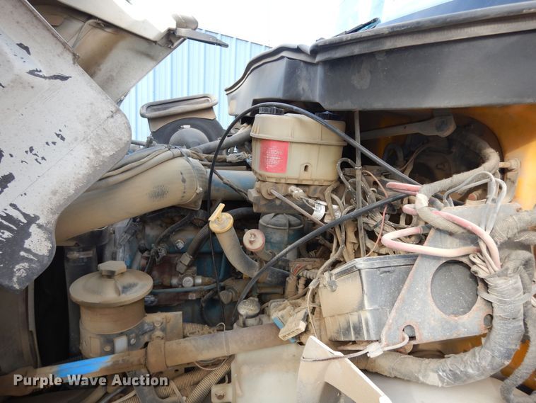 image for item DI6897 2006 International 4300  dump truck