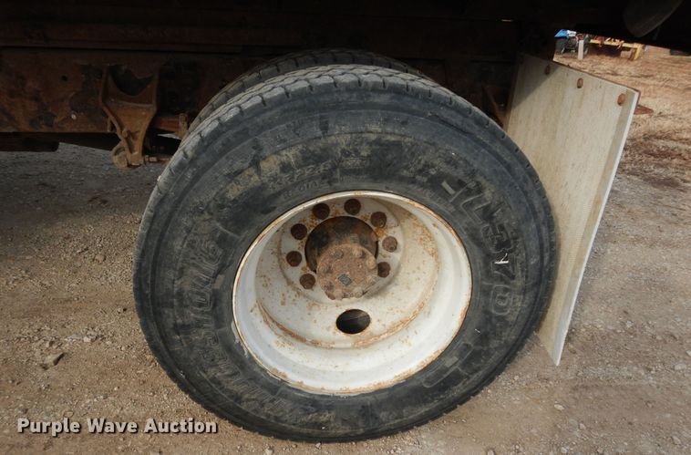 image for item DI6897 2006 International 4300  dump truck