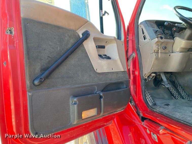 image for item DJ6134 2001 Sterling L9500  dump truck