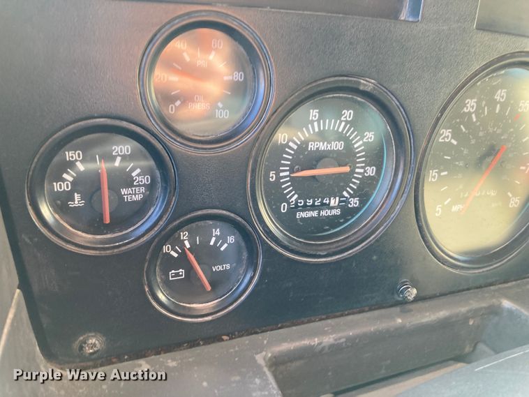 image for item DJ6134 2001 Sterling L9500  dump truck