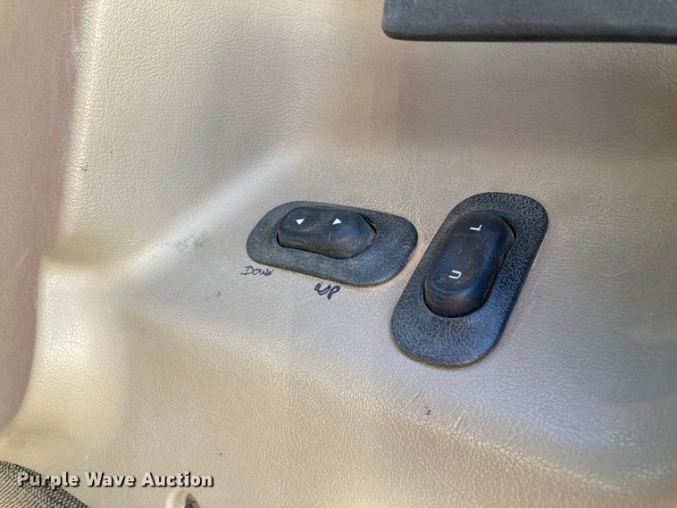 image for item DJ6134 2001 Sterling L9500  dump truck