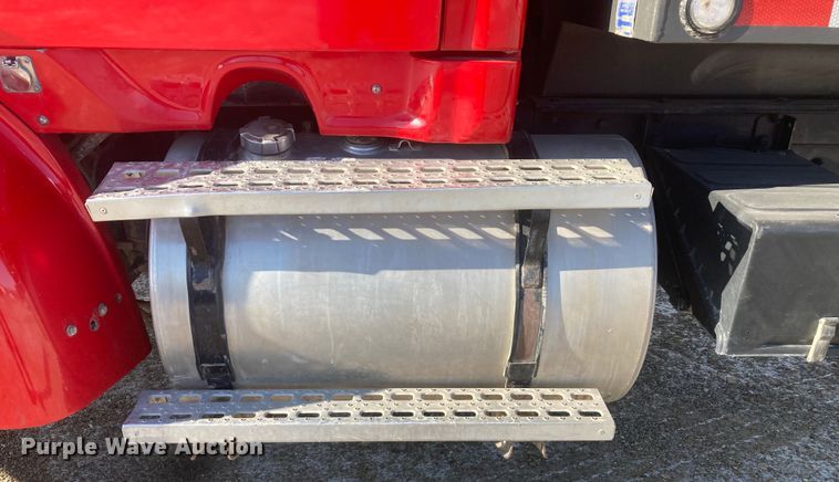 image for item DJ6134 2001 Sterling L9500  dump truck