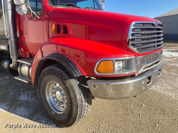 image for item DJ6134 2001 Sterling L9500  dump truck