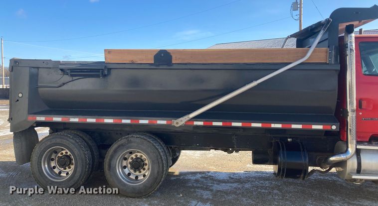 image for item DJ6134 2001 Sterling L9500  dump truck