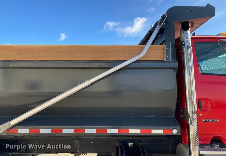 image for item DJ6134 2001 Sterling L9500  dump truck