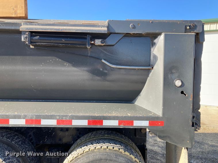 image for item DJ6134 2001 Sterling L9500  dump truck