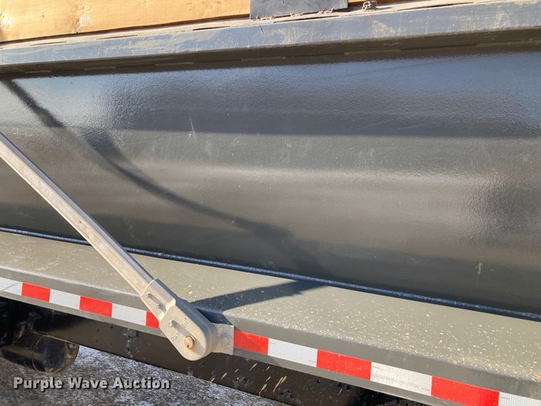 image for item DJ6134 2001 Sterling L9500  dump truck