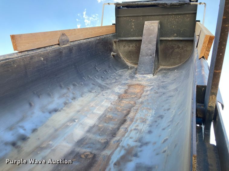 image for item DJ6134 2001 Sterling L9500  dump truck