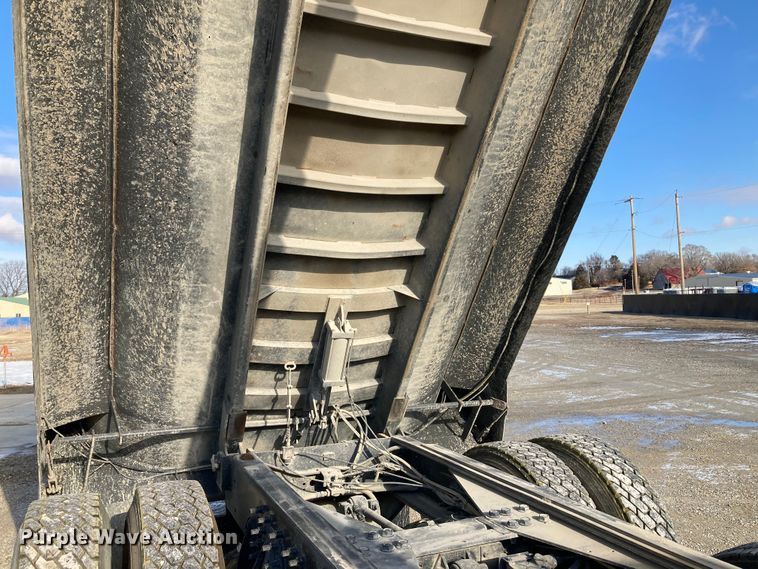 image for item DJ6134 2001 Sterling L9500  dump truck