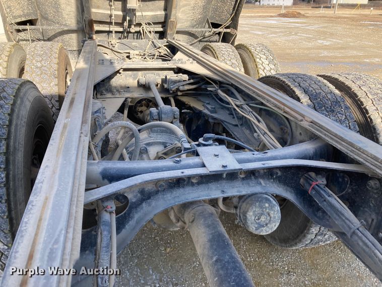 image for item DJ6134 2001 Sterling L9500  dump truck