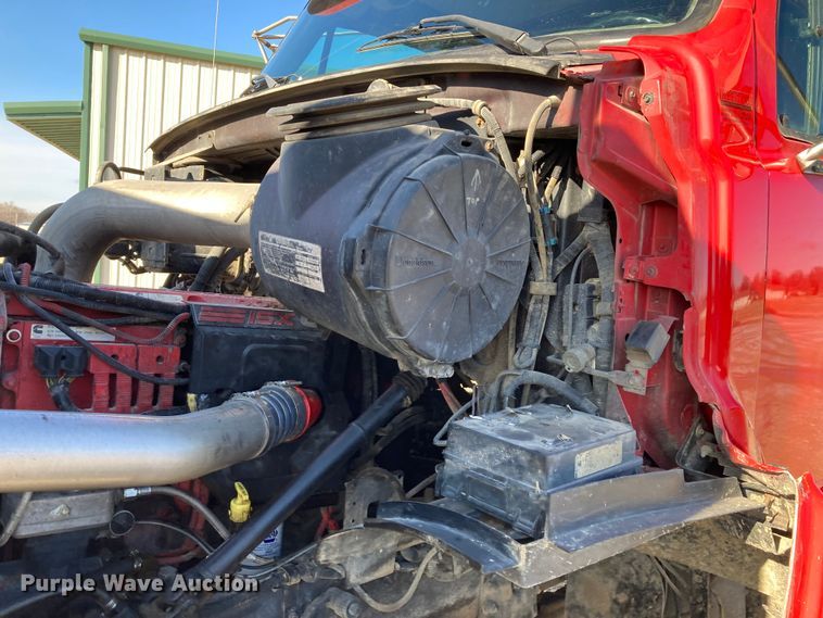 image for item DJ6134 2001 Sterling L9500  dump truck