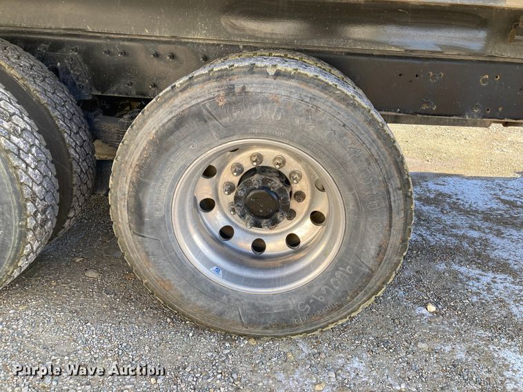 image for item DJ6134 2001 Sterling L9500  dump truck