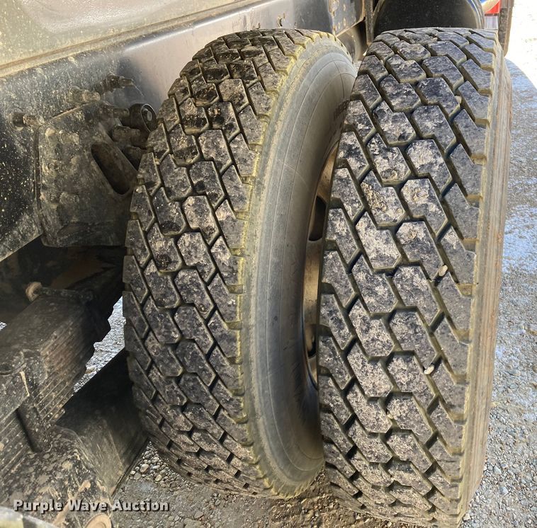 image for item DJ6134 2001 Sterling L9500  dump truck