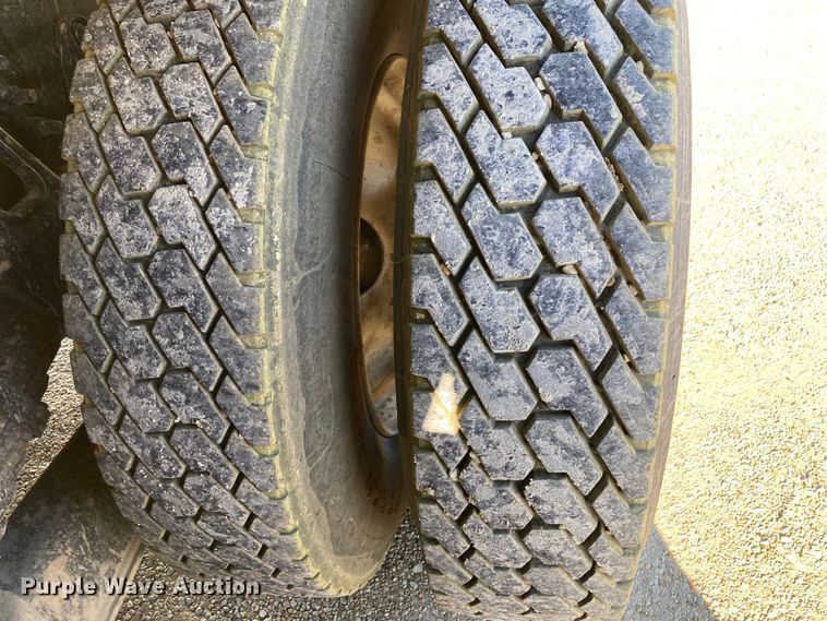 image for item DJ6134 2001 Sterling L9500  dump truck