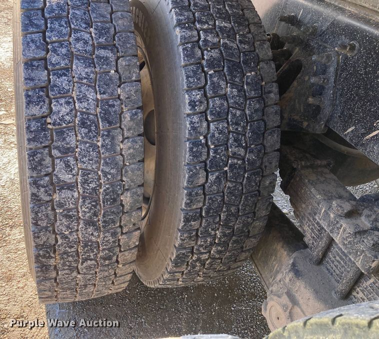 image for item DJ6134 2001 Sterling L9500  dump truck