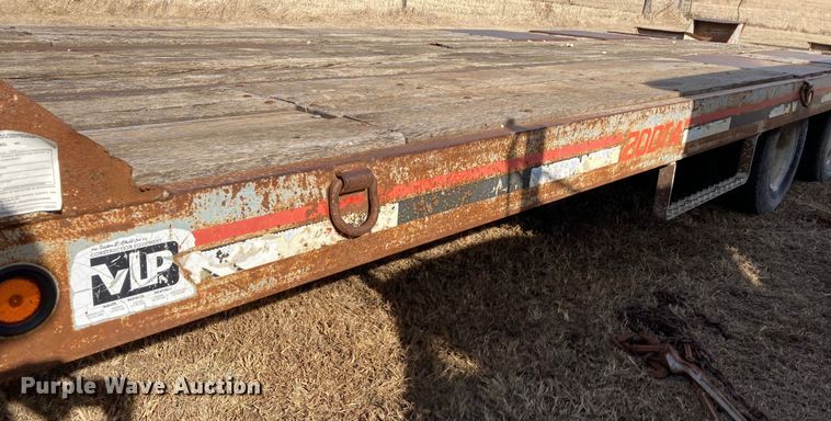 image for item DJ6148 2000 Interstate 20DTA  equipment trailer