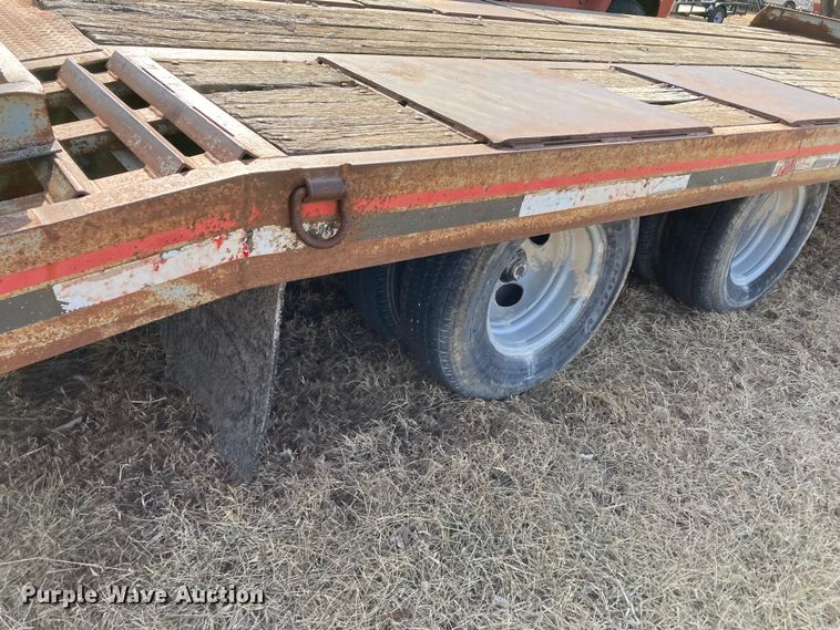 image for item DJ6148 2000 Interstate 20DTA  equipment trailer
