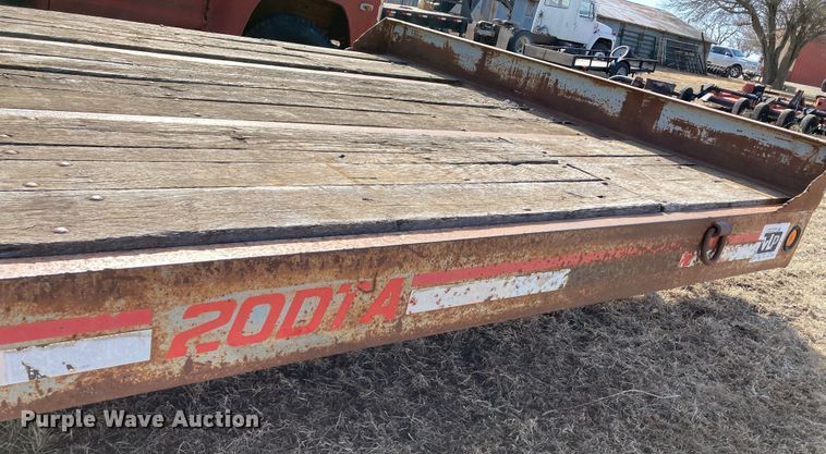 image for item DJ6148 2000 Interstate 20DTA  equipment trailer